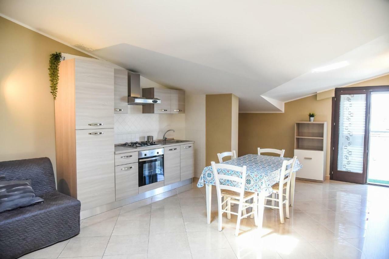 Attic Aries Apartamento Montesilvano Marina Exterior foto